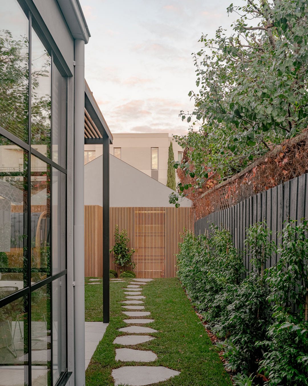 W.CANTERBURY residence